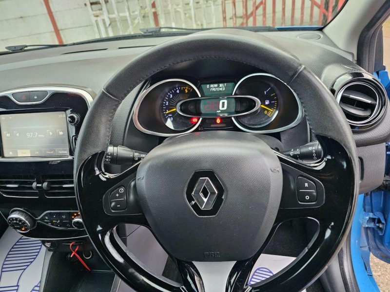 RENAULT CLIO