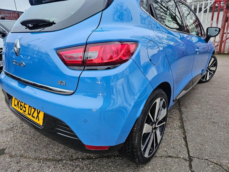 RENAULT CLIO