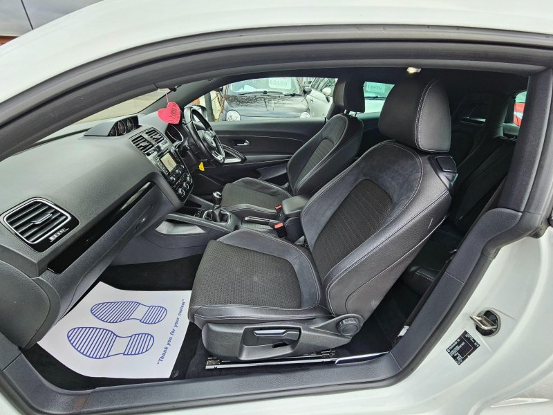 VOLKSWAGEN SCIROCCO