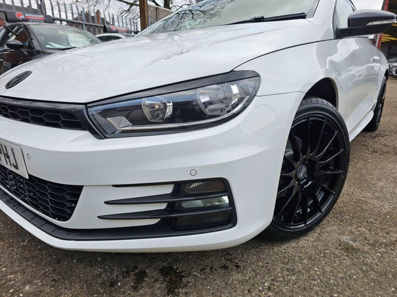 VOLKSWAGEN SCIROCCO
