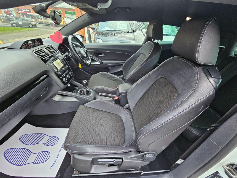 VOLKSWAGEN SCIROCCO