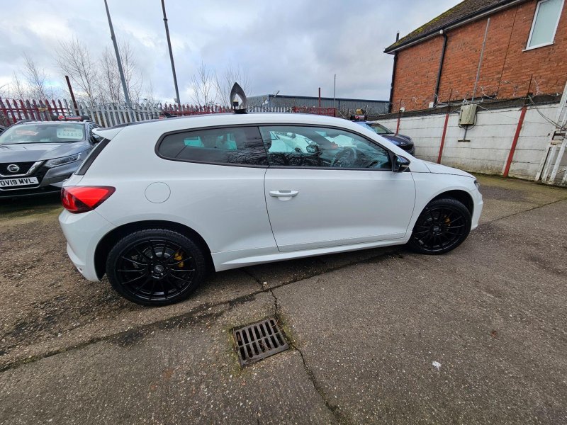 VOLKSWAGEN SCIROCCO