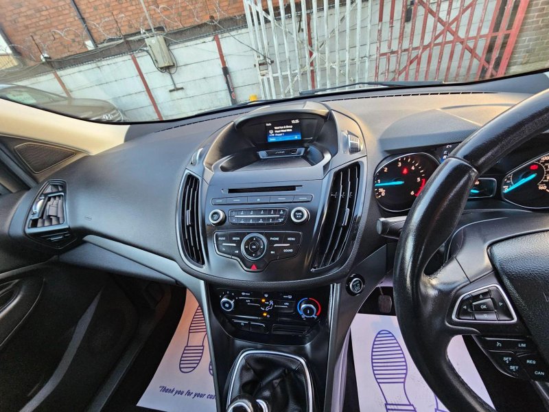 FORD KUGA