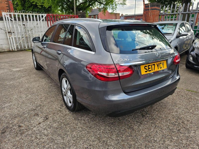 MERCEDES-BENZ C CLASS