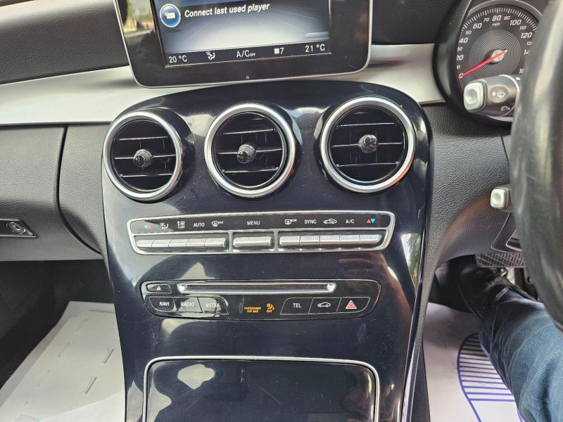 MERCEDES-BENZ C CLASS
