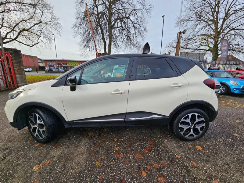 RENAULT CAPTUR