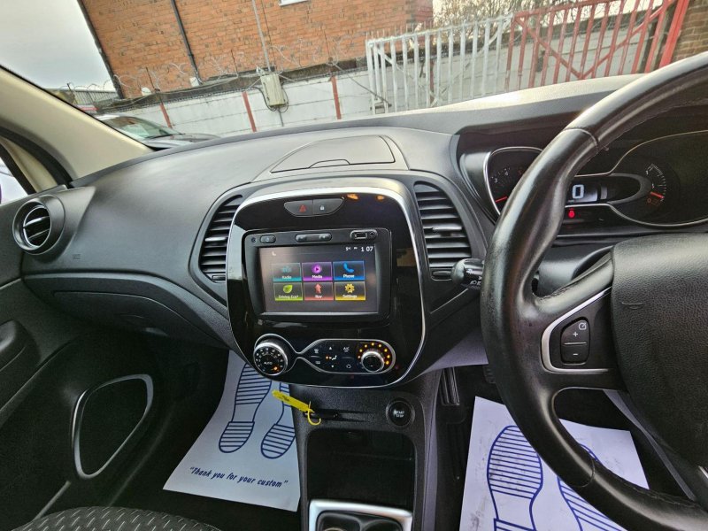 RENAULT CAPTUR