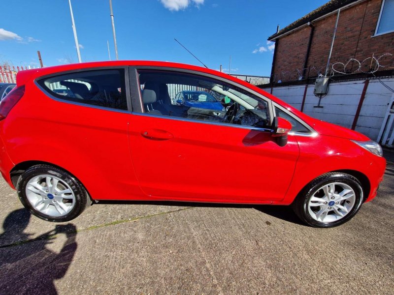 FORD FIESTA
