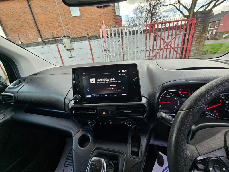 VAUXHALL COMBO LIFE