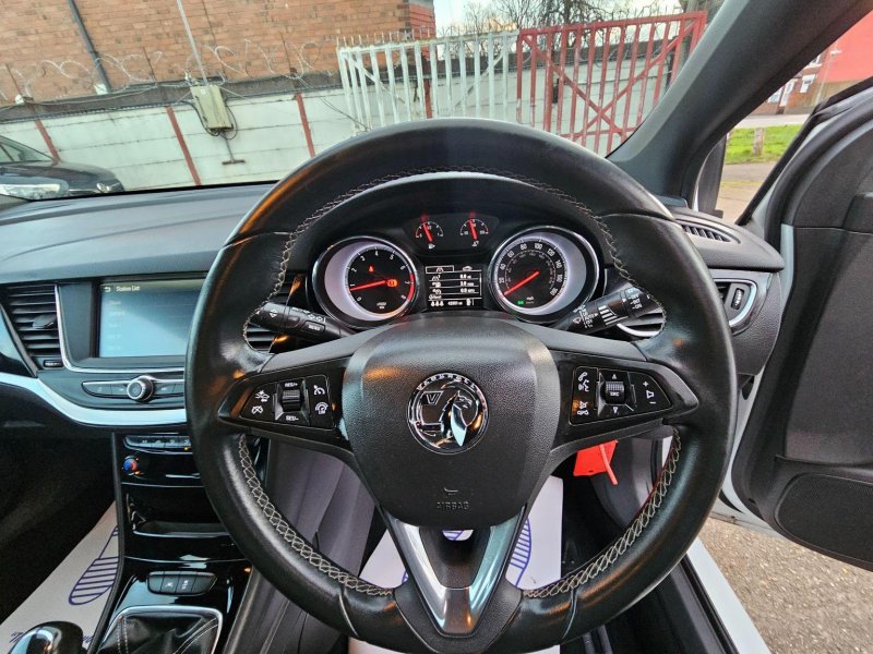 VAUXHALL ASTRA
