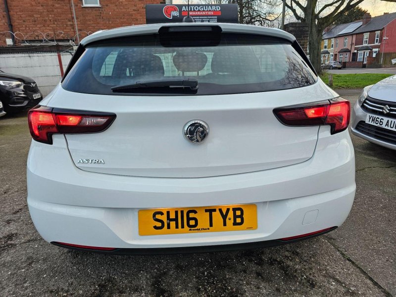 VAUXHALL ASTRA
