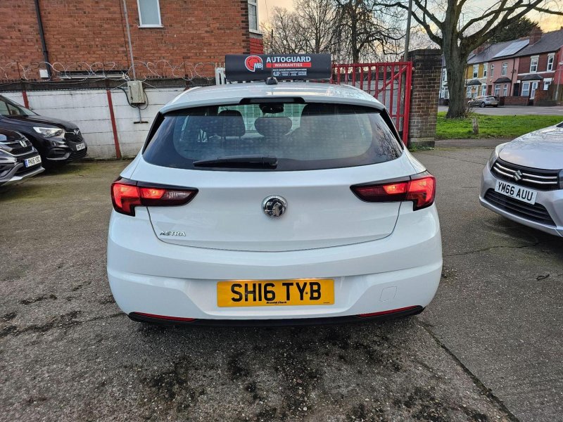 VAUXHALL ASTRA
