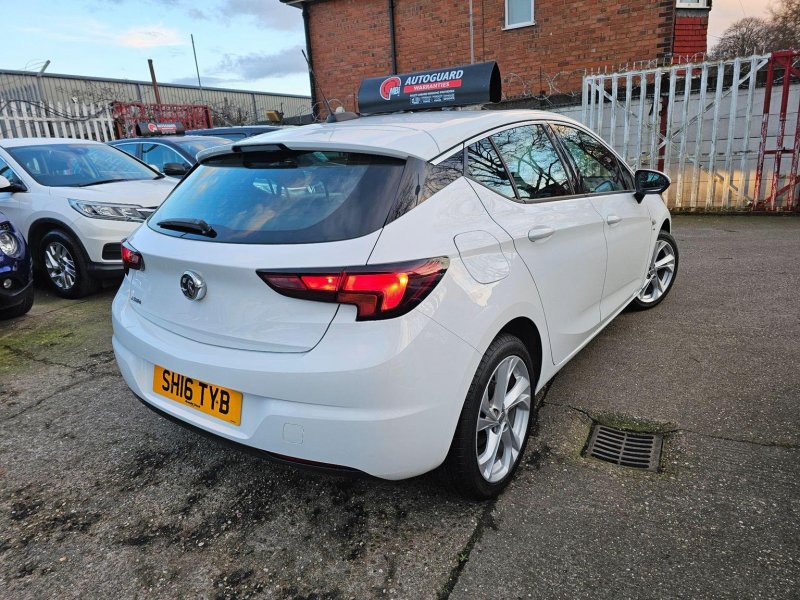 VAUXHALL ASTRA