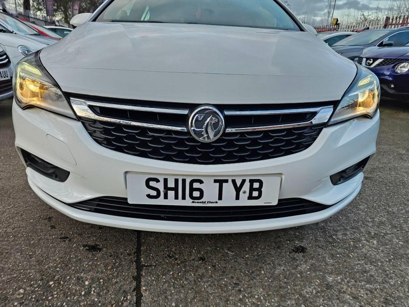 VAUXHALL ASTRA