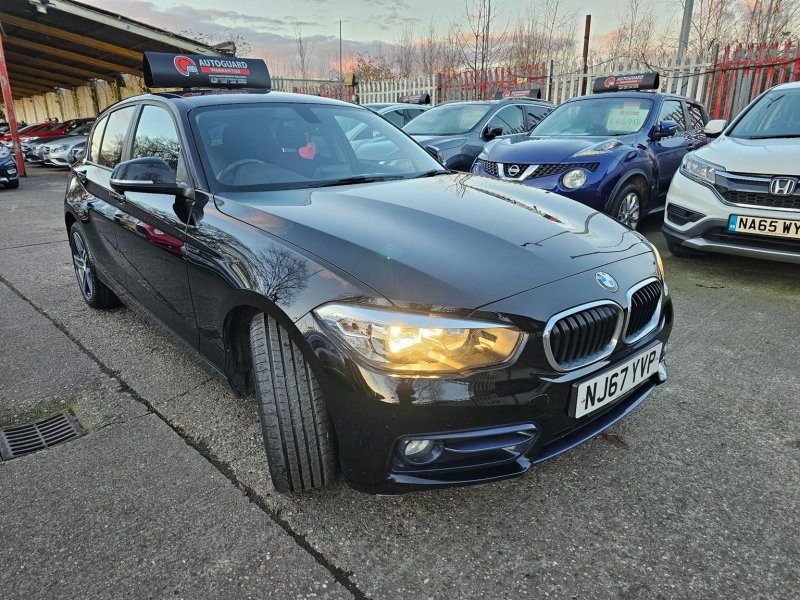 BMW 1 SERIES