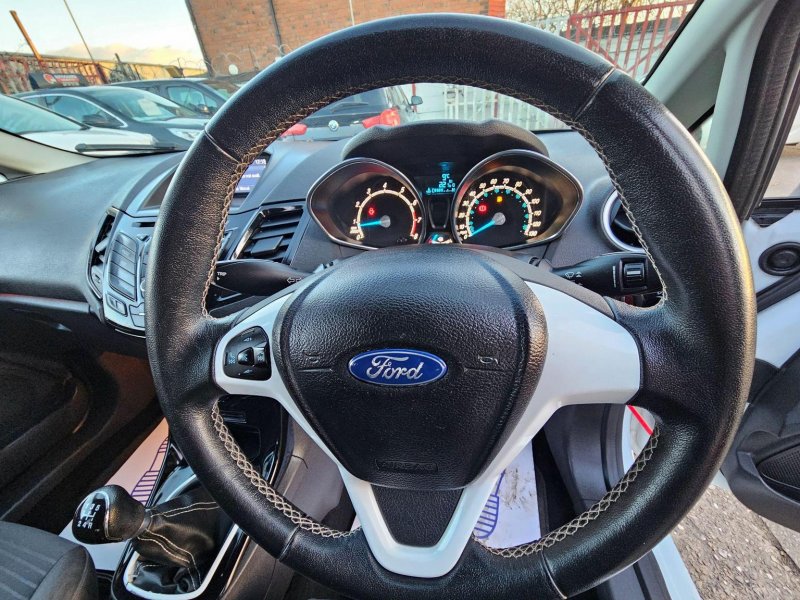FORD FIESTA
