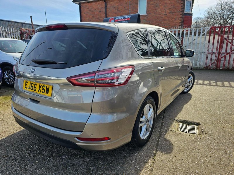 FORD S-MAX