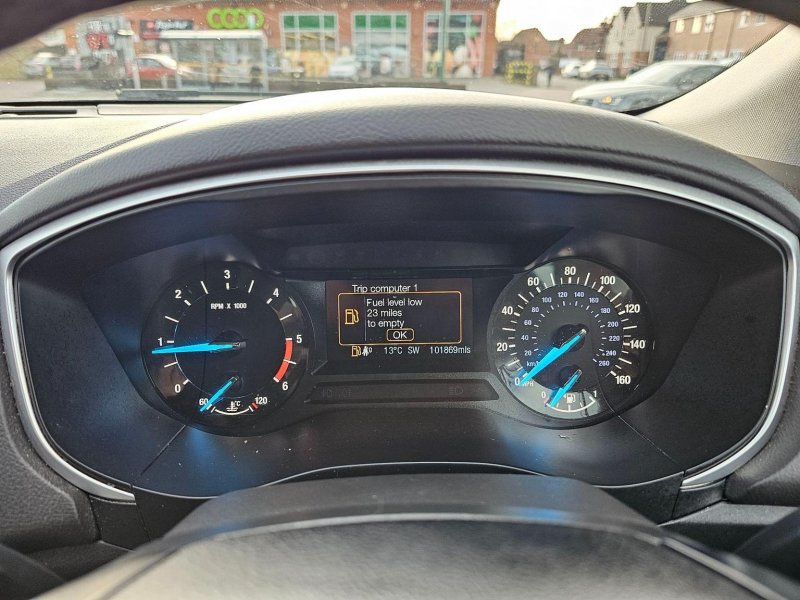 FORD MONDEO
