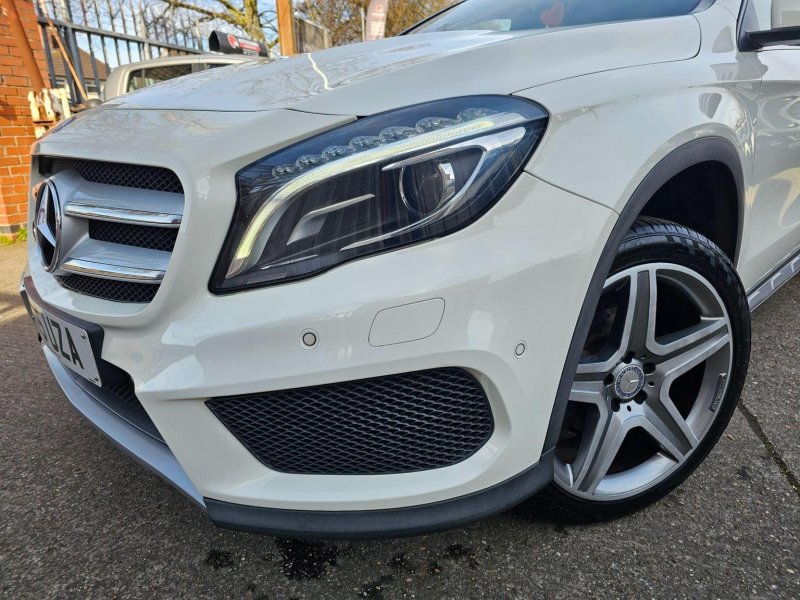 MERCEDES-BENZ GLA CLASS