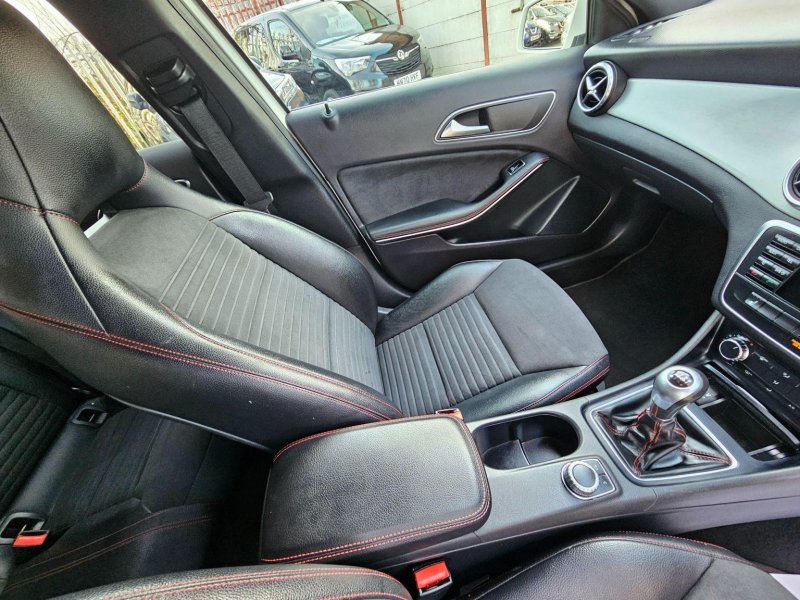 MERCEDES-BENZ GLA CLASS