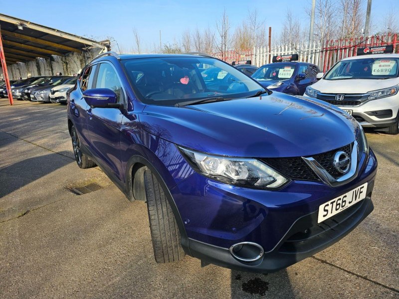 NISSAN QASHQAI