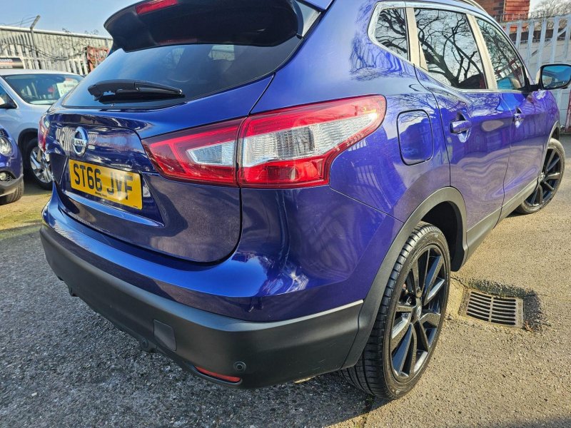 NISSAN QASHQAI