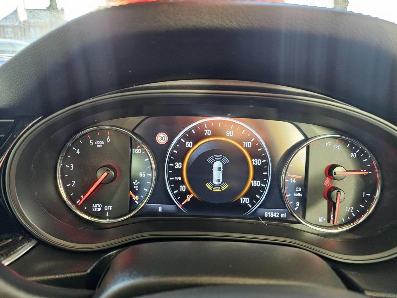 VAUXHALL INSIGNIA