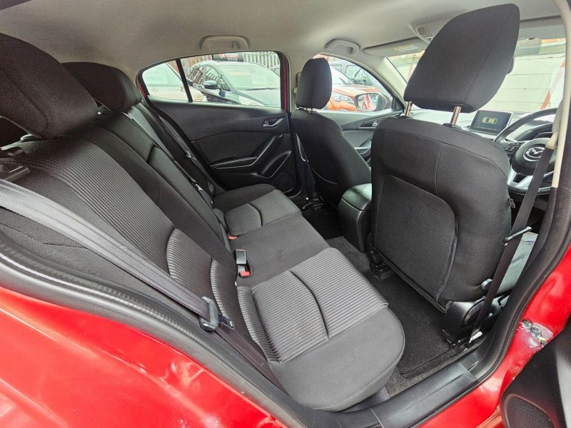 MAZDA MAZDA3
