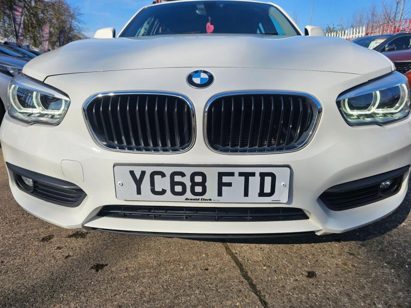 BMW 1 SERIES
