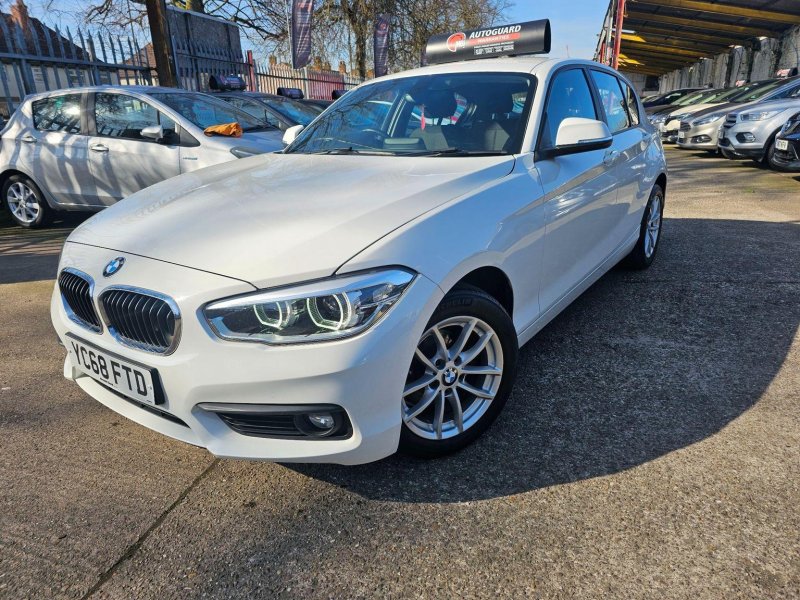 BMW 1 SERIES