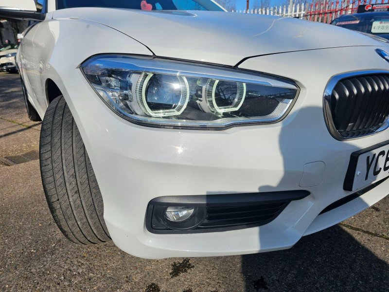 BMW 1 SERIES
