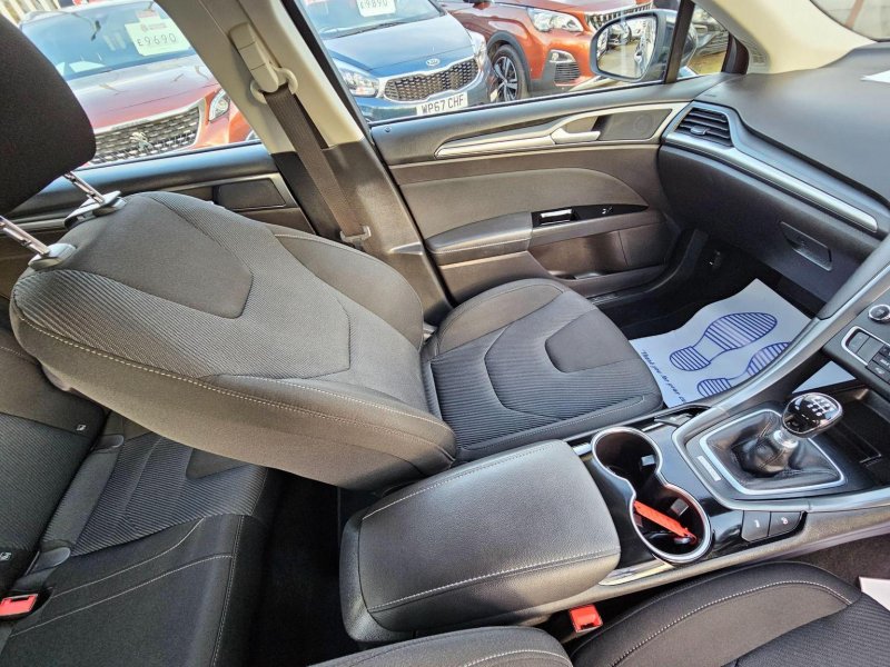 FORD MONDEO