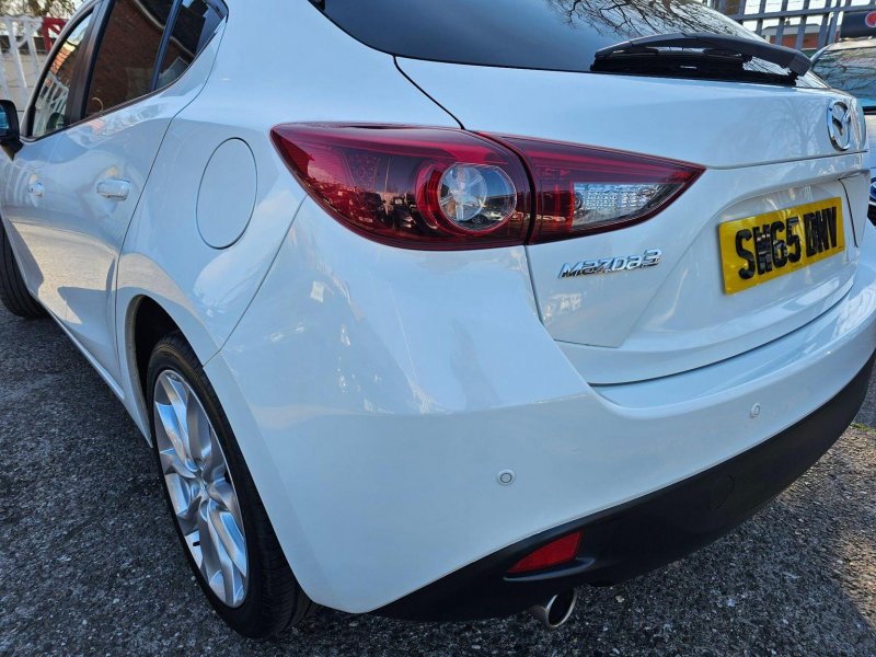 MAZDA MAZDA3