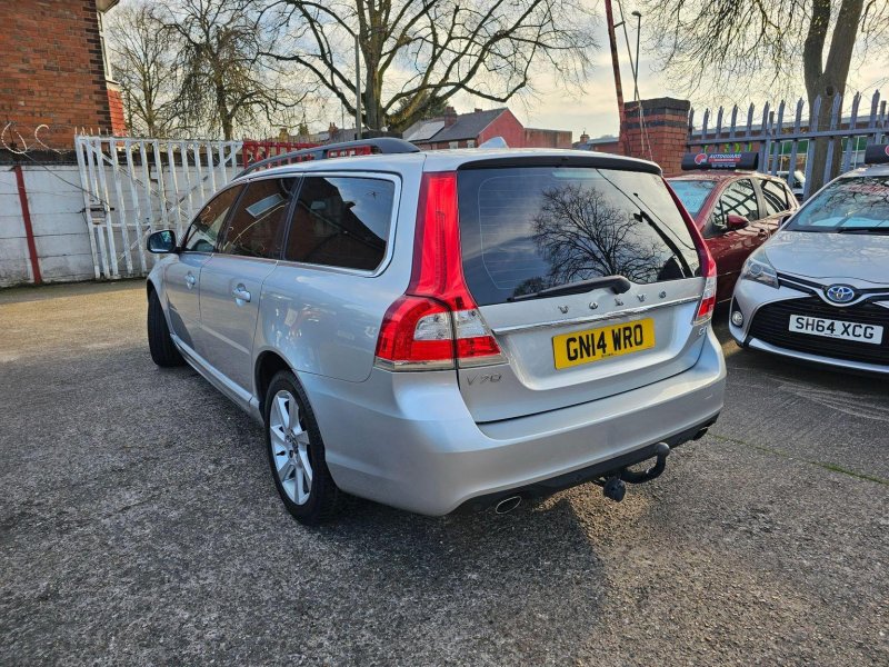 VOLVO V70