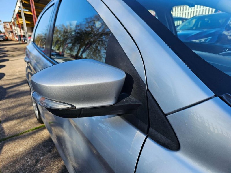 FORD KA+