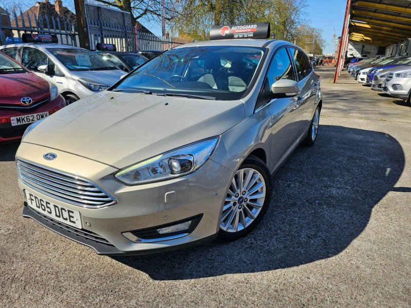 FORD FOCUS