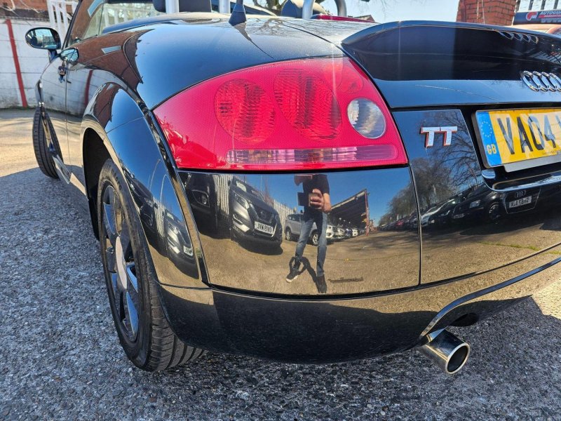AUDI TT