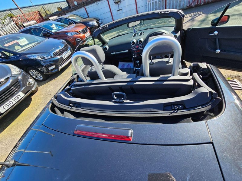 AUDI TT