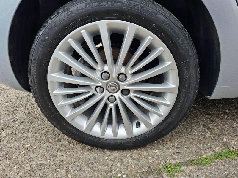 VAUXHALL ASTRA