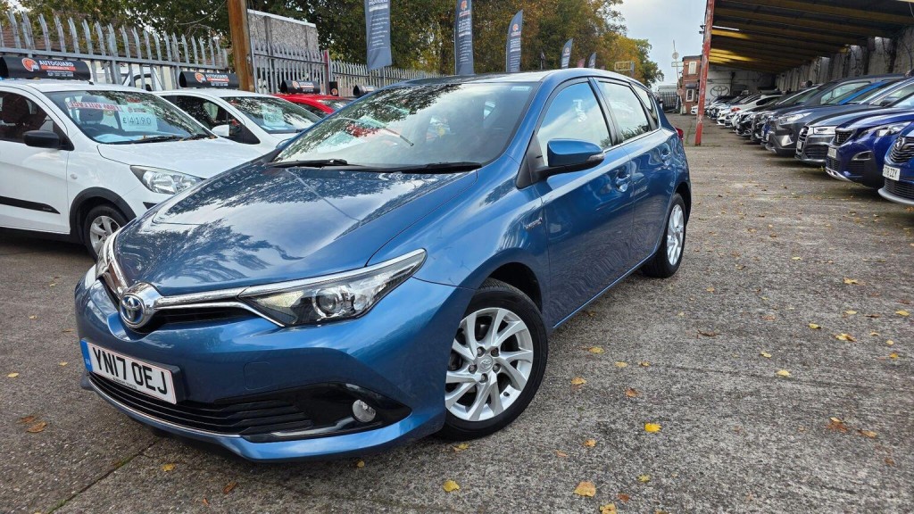 2017 Toyota Auris